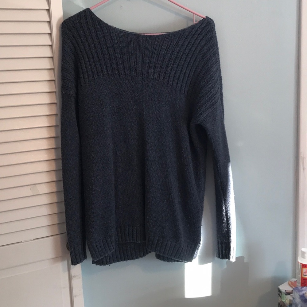 Hollister sweater